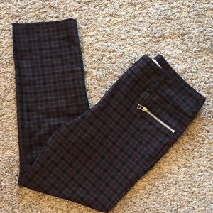 Plaid jeggings with zipper detail